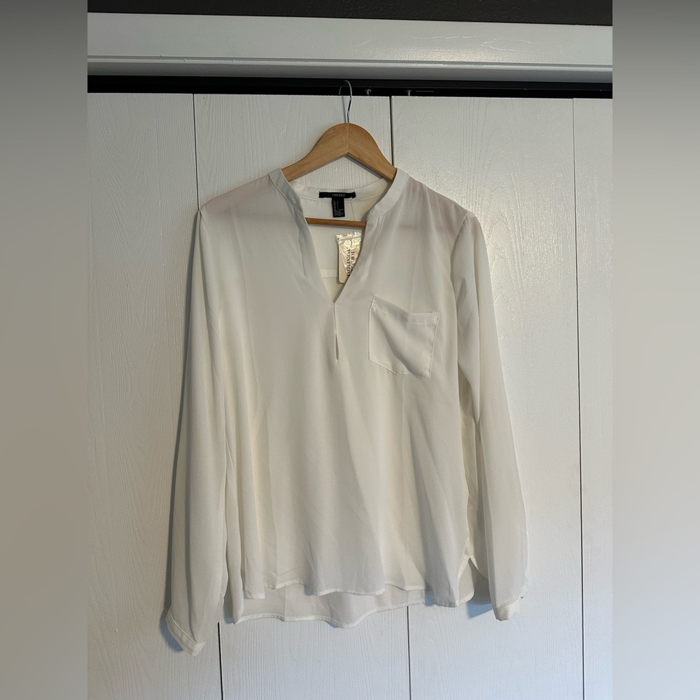 NWT Women’s White Blouse